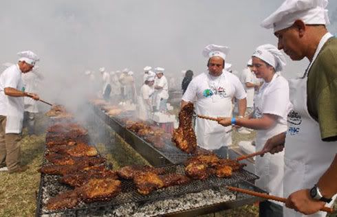 worlds-biggest-barbeque-003.jpg