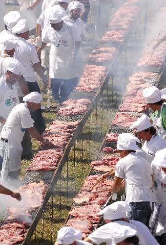 worlds-biggest-barbeque-004.jpg