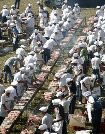 worlds-biggest-barbeque-006.jpg