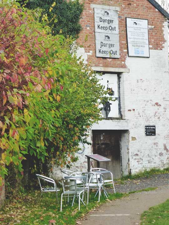 canal cafe