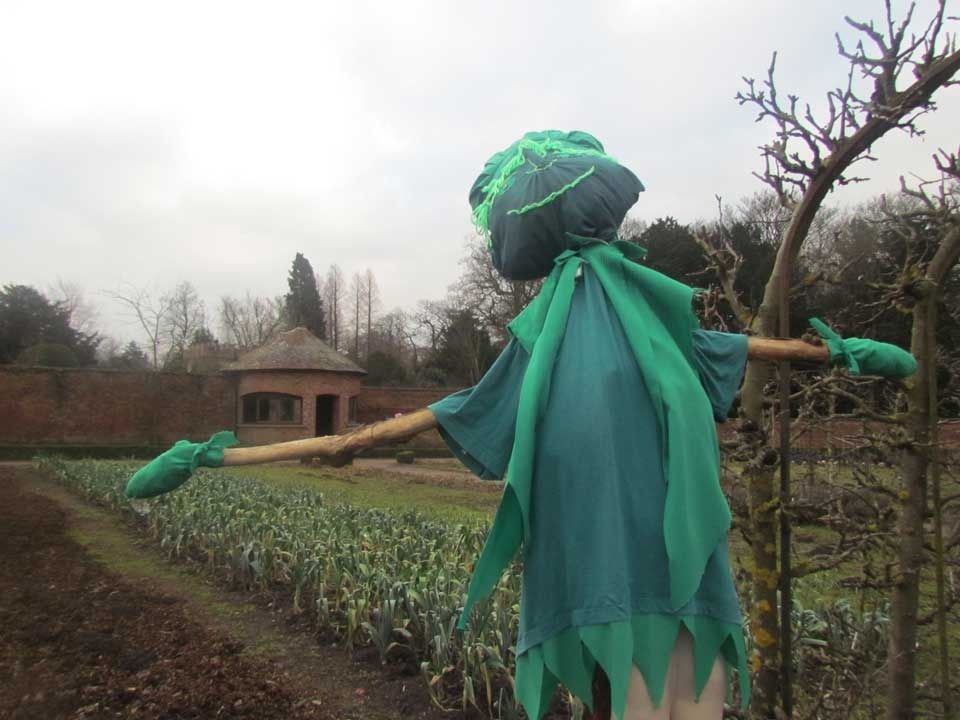 pixie-scarecrow