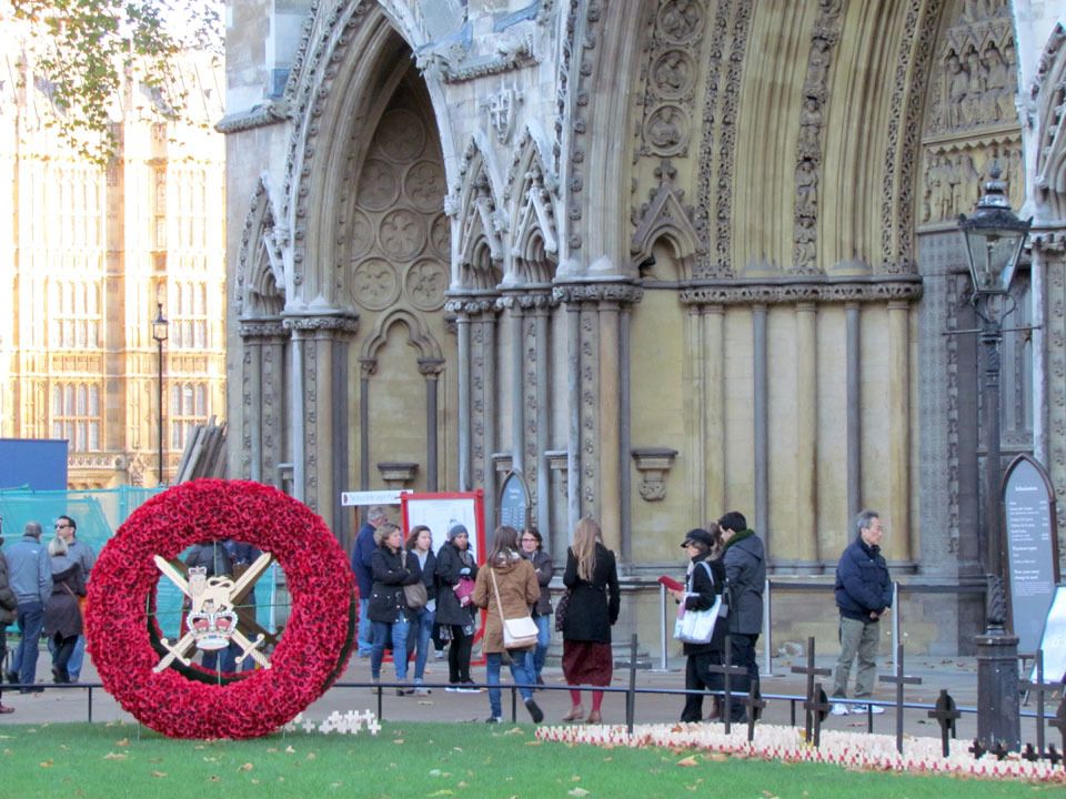 poppies around Westminster Abbey