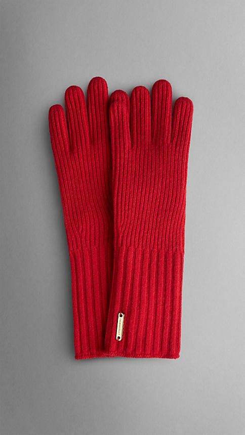 Best tech accessories: Burberry touch-screen gloves | Cool Mom Tech