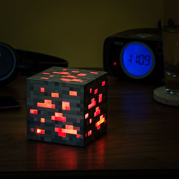 Minecraft redstone nightlight | Cool Mom Tech