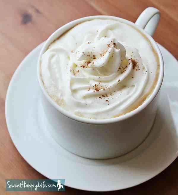 Copycat coffee drink recipes: Gingerbread Latte at Sweet Happy Life