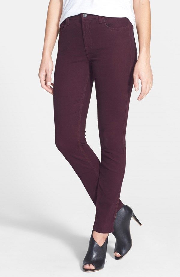 Jen7 burgundy skinny jeans | review on Cool Mom Picks