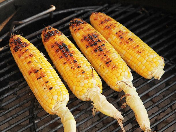 How to cook corn on the cob on the grill at Serious Eats