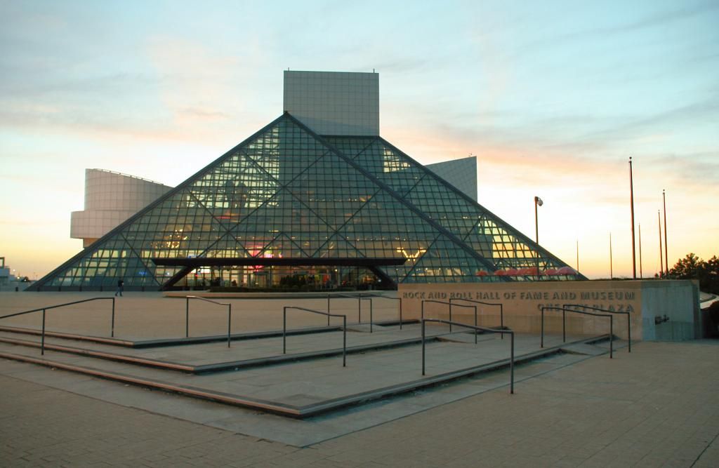 gifts for music lovers: visit the Rock n Roll Hall of Fame in Cleveland!