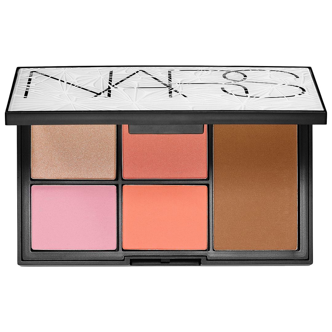 Gifts for best friends: nars virtual domination cheek palatte gift set