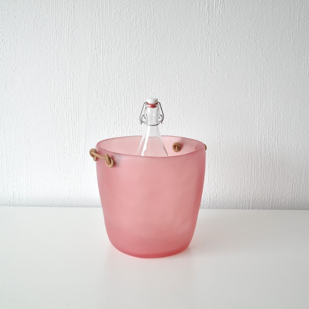 Gifts for best friends: tina frey pink champagne bucket