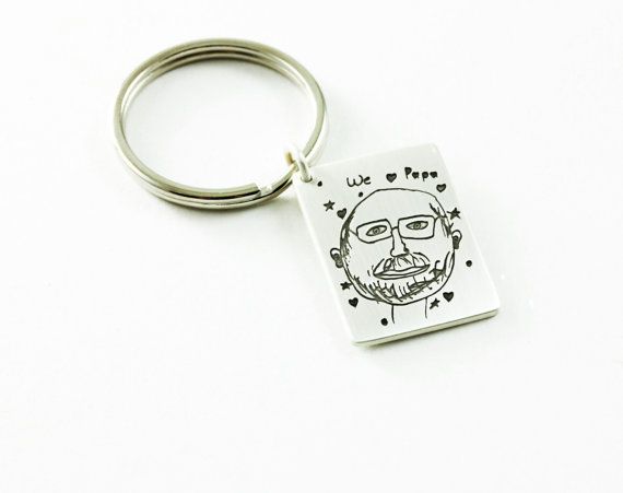 Grandparents gifts: personalized keychain from child’s artwork