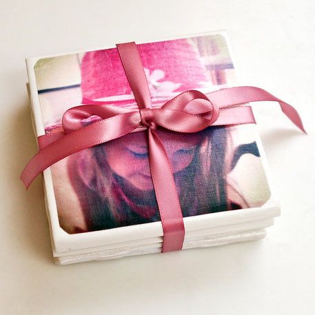 Homemade gifts: diy photo tile coasters