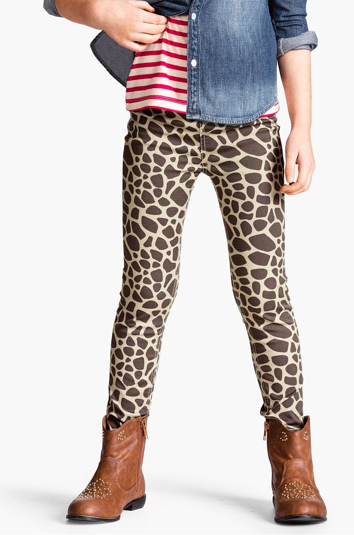 Safari prints for kids: Giraffe print leggings at H + M | Cool Mom Picks