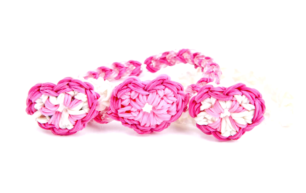 Rainbow Loom Heart Charm bracelet by Justin's Toys | Cool Mom Picks