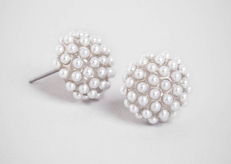 Pearl pavé stud earrings | Cool Mom Picks