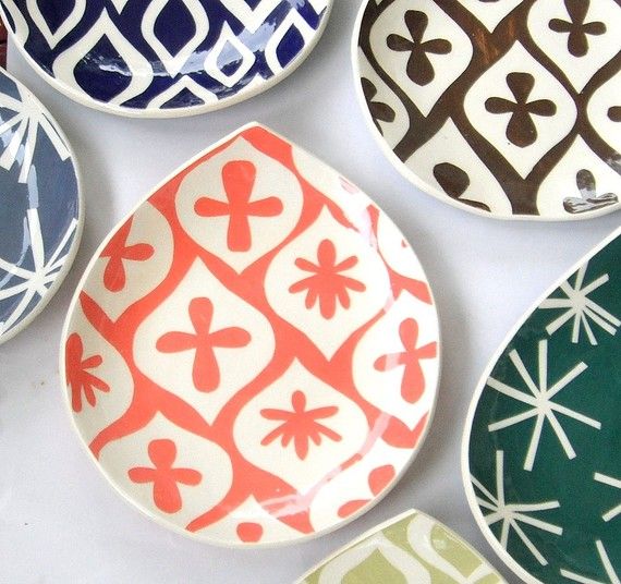 Ceramica Botanica retro ceramic plates | Cool Mom Picks