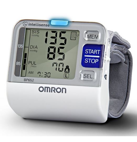 Omron series 3 wearable blood pressure monitor | Cool Mom Tech