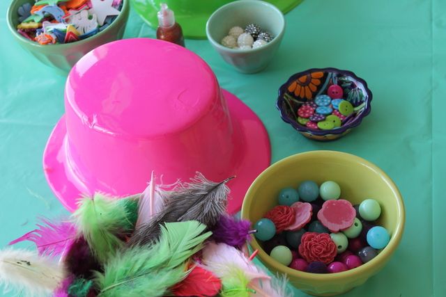 Alice in Wonderland birthday party activity at Africa to America | Cool Mom Picks