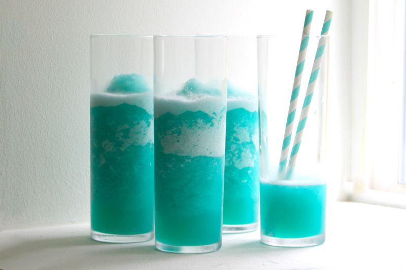 Frozen movie party recipe ideas at Cool Mom Picks: Blue Slush from Bakin' Bit