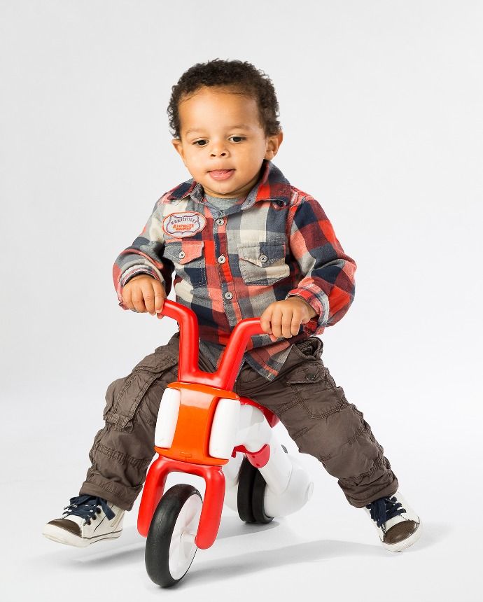 Chillafish Bunzi Balance Bike: A smart first balance bike for toddlers