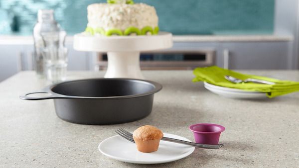 Bake a tiny bite alongside your cake with the Nibble cake pan