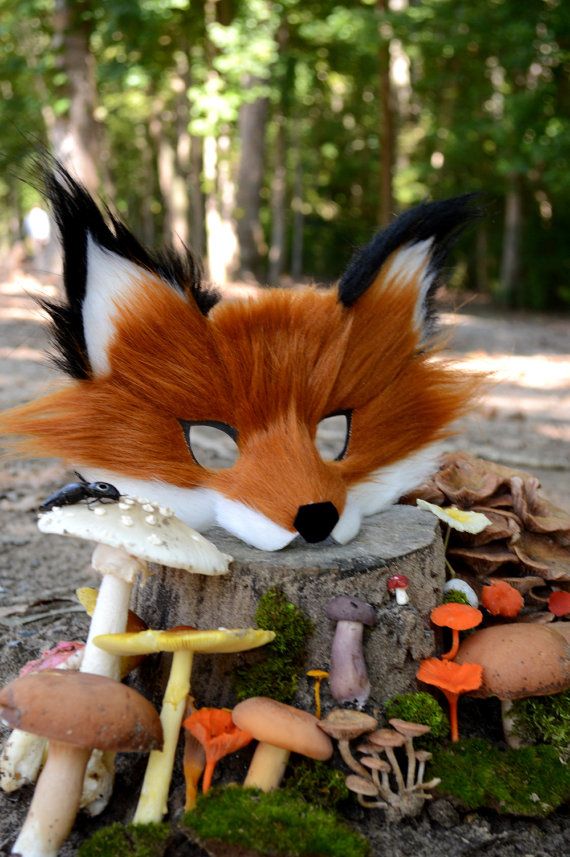 Fox fur Halloween mask at Spirit Parade
