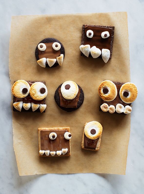Easy Halloween party recipes: DIY Monster S'mores at Say Yes