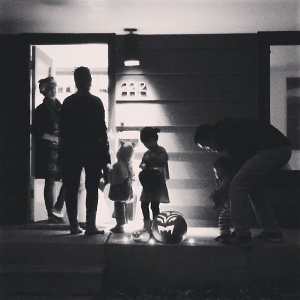 Great tips for taking Halloween photos | photo: @hkroggins on Instagram