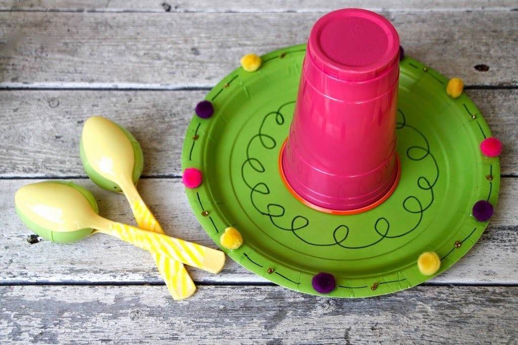 Cinco de Mayo party ideas: DIY sombrero and maracas tutorial | We Have Aars