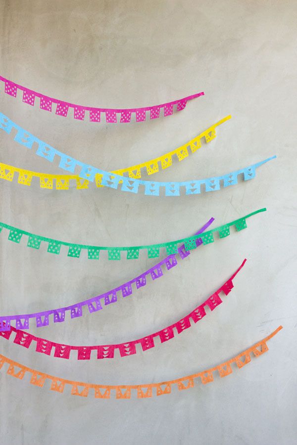 Cinco de Mayo party ideas: Mini papel picado streamers | Studio DIY