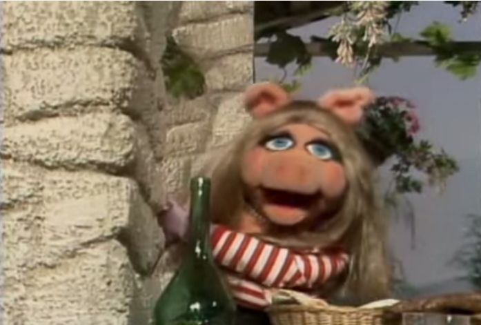 Miss Piggy sings Never on a Sunday on YouTube