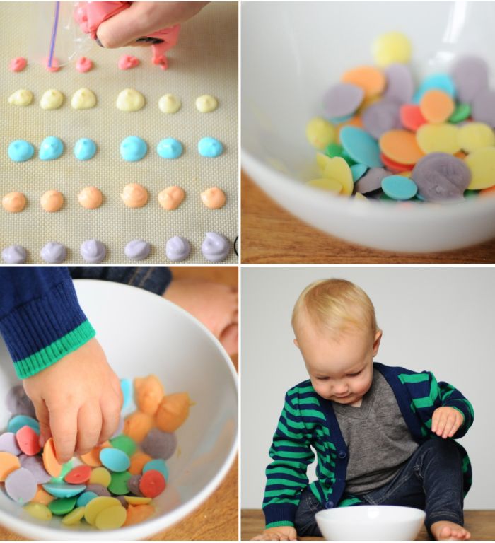 Easy, DIY frozen yogurt dots make a super fun and healthy toddler snack | Small Fry blog
