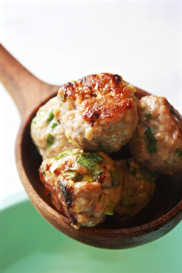 Easy make-ahead appetizers: Thai Meatballs at The Garlic Diaries