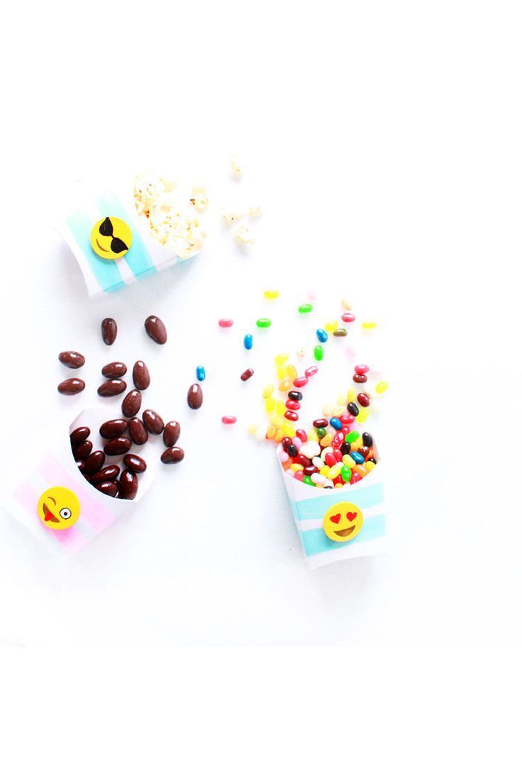 Emoji snack boxes via Lemon Thistle
