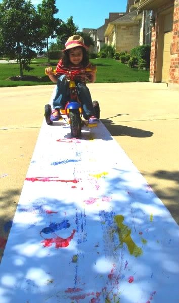Driveway bike riding fun for young kids: Bike painting tips from The Golden Gleam
