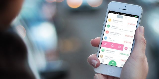 Spendee app tracks your expenses real time to help you see where that money goes | best organizational apps for parents