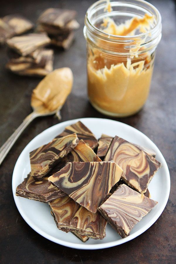 Looking for an easy chocolate bark recipe? Look no further than this Peanut Butter Chocolate Bark. Yum! | Two Peas and Their Pod