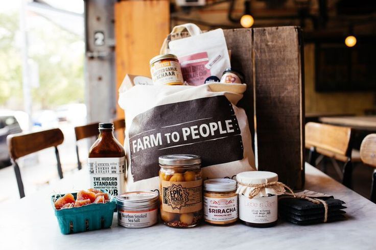 Farm to People Tasting Box monthly food subscription gift box | Cool Mom Eats holiday gift guide