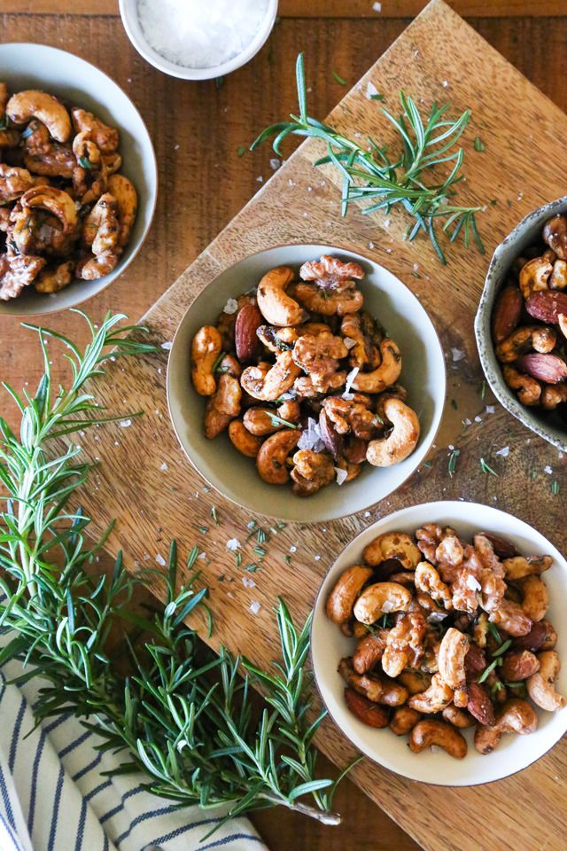 Amazing spiced nuts recipe at Kitchen Konfidence | Homemade food gifts