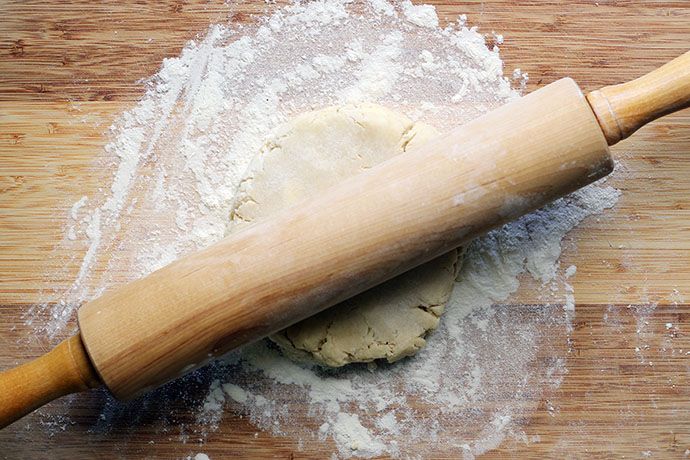 How to make pie dough in 5 easy steps: Tips for rolling out the crust | Cool Mom Eats