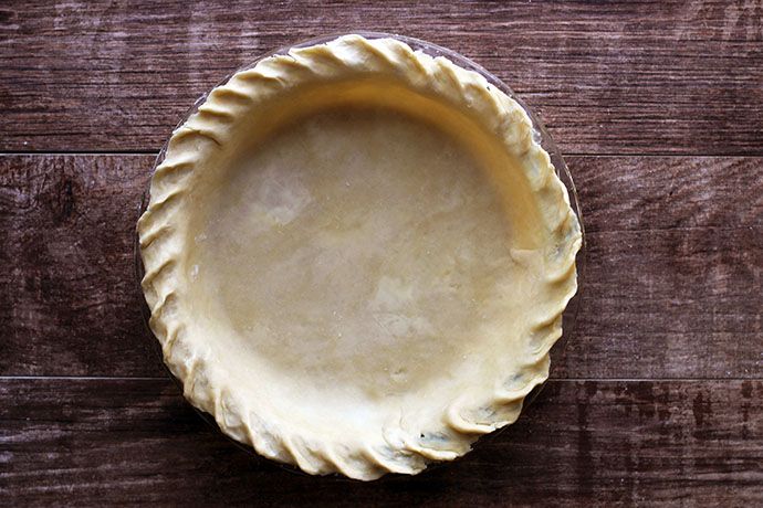 How to make pie dough in 5 easy steps: Tips for how to crimp the edges of a pie crust | Cool Mom Eats
