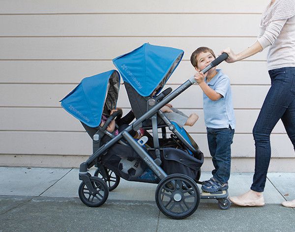 Uppababy Vista can carry up to 3 kids in a pretty compact stroller, making it one of the best strollers when you've got two kids or more