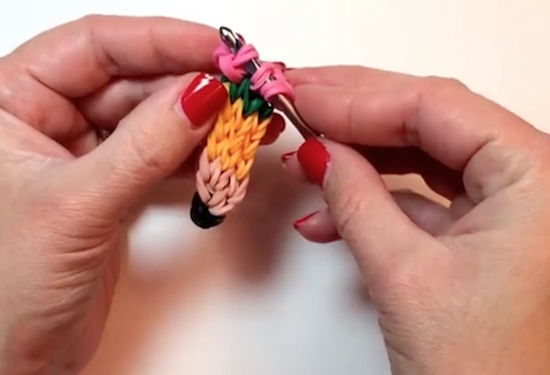 How to make loom bands with your fingers: 10 tutorials