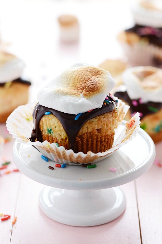 Funfetti S'mores Cupcakes recipe | Something Swanky