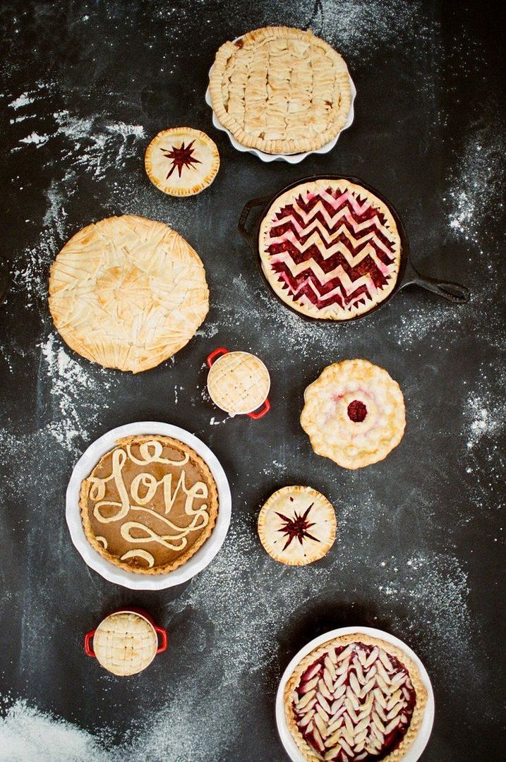 Up your summer pie ante with this tutorial on 8 pie crusts that wow | Style Me Pretty