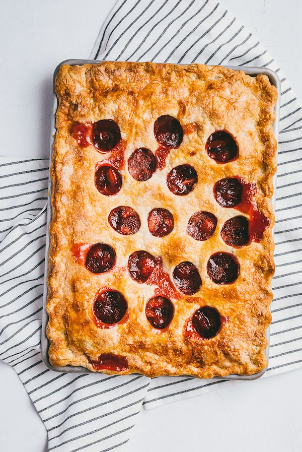 Pair sweet strawberries with spicy ginger in this pretty Strawberry Ginger Polka Dot Slab Pie | Brooklyn Supper