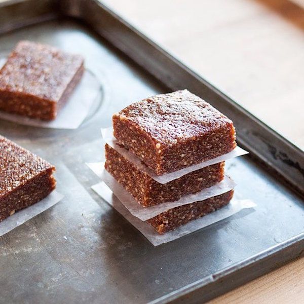 Non-sandwich lunch ideas: 3-ingredient energy bars at The Kitchn