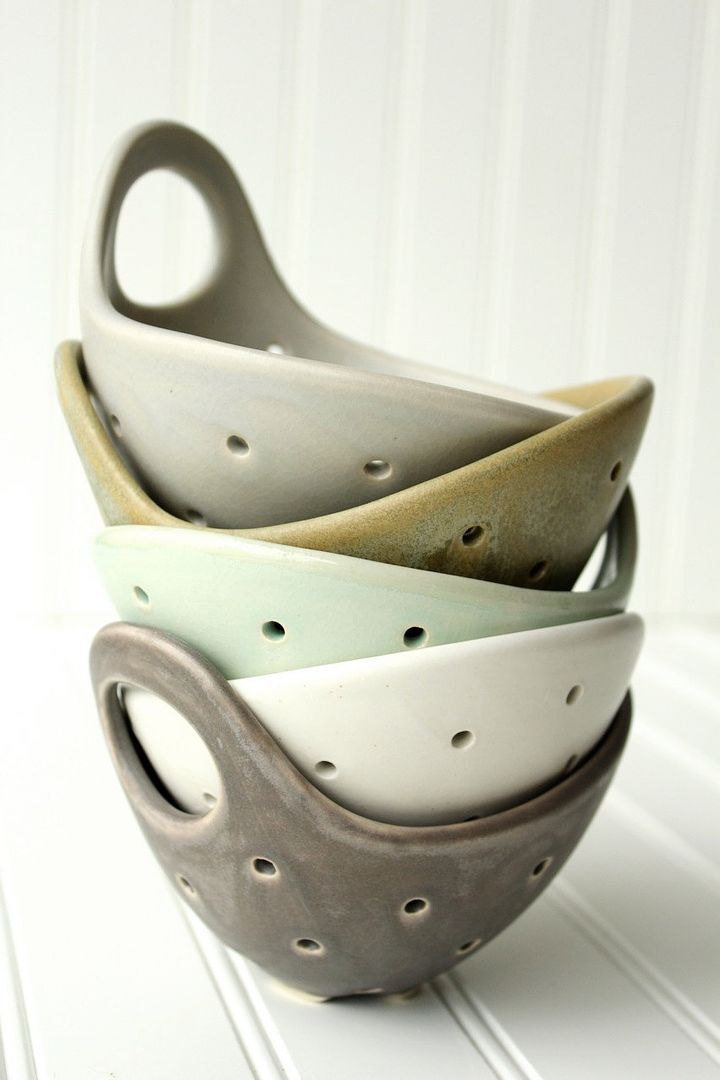 Handmade berry bowls by Fringe and Fettle on Etsy