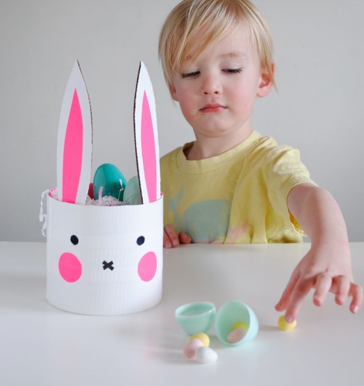 Easter Bunny DIY recycled basket craft by Mer Mag