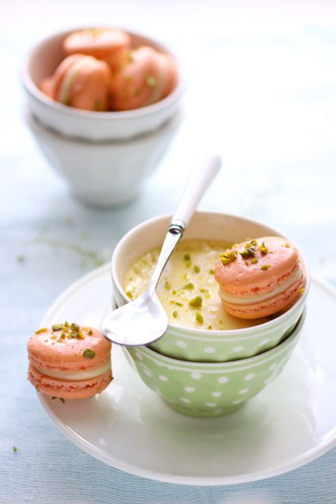 A bright, tasty Grapefruit Pistachio Macaron recipe at Cannelle et Vanille